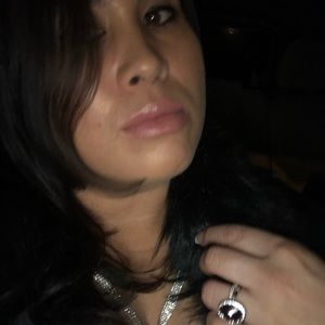 Meet your Posher, Tabitha